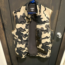 KUIU Men's L Full Zip Axis Vest Vias picture