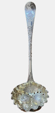 GORGEOUS 1806 GEORGIAN LONDON STERLING SILVER REPOUSSE BERRY SERVING LADLE SPOON picture