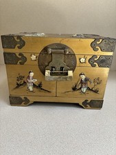 SALE - Beautiful Vintage Asian Lacquer Wood Jewelry Box picture
