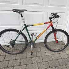 Vintage Bontrager Privateer S 26in MTB 18in Green/Red/Yellow 21sp Front Sus 1998 picture