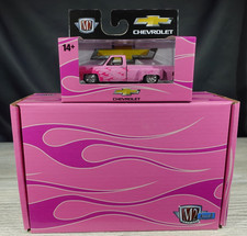 M2 Machines Auto Club 1973 Chevrolet Cheyenne Super 30 1/64 picture