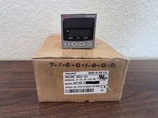 Honeywell UDC1200 Micro-Pro Digital Temperature Controller DC120271001000 picture