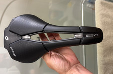 From Italy Prologo Scratch M5 PAS Road carbon saddle picture