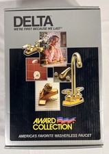 NOS Vintage Delta Faucet 174 HF Waterfall Single Lever Utility Chrome Spray Open picture