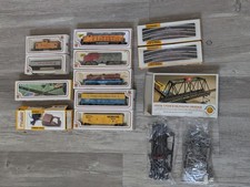 Bachmann Vintage Trains and Set Pieces With Original Packaging Lot picture