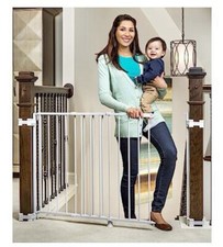 Regalo 2-in-1 Stairway and Hallway Wall Mounted Baby Gate, Bonus Kit, White picture