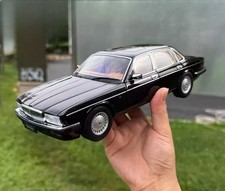 AR Almost Real 1/18 Jaguar XJ40 Alloy Car Model High-quality collection Gift  picture