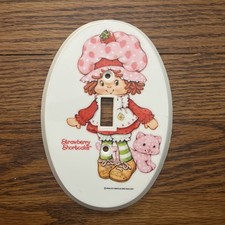 VTG Strawberry Shortcake Light Switch Plate Cover, Scratched picture