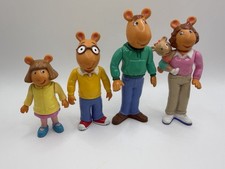 Vintage Arthur PBS Read Family Figures Lot Arthur DW Mom Dad Hasbro Toys 1996 picture