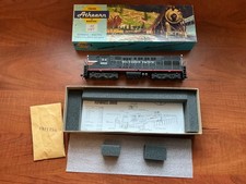 Athearn 4328 HO Southern Pacific Trainmaster DUMMY LOCOMOTIVE Black Widow picture