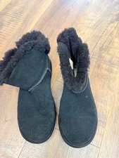 UGG Classic Short Boots Black Suede Shearling picture