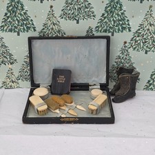 French Fashion doll vanity case picture