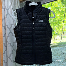 The North Face Mossbud Reversible Full Zip Down Puffer Vest Black Girls S picture