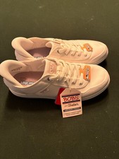 New Bobs by Skechers Slip-In White Shoes Womens Size 8 Wide  picture