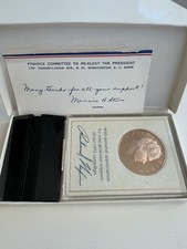 1972 Nixon Campaign Medal w/ Signature – Franklin Mint Solid Bronze GOP RNC picture