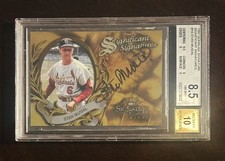 Donruss 1997 Signature Series Stan Musial Signatures Auto #568/2000 BECKETT 10 picture