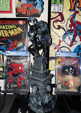 SIDESHOW COLLECTIBLES  Symbiote Spider-Man PREMIUM FORMAT statue picture