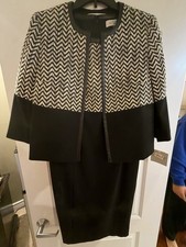 Kasper Women’s Black Ecru Chevron Shift Dress Jacket 2 Piece Set Size 6 NWT picture
