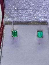 Gorgeous 18k Gold Stud Earrings with 2 100% Natural Colombian Chivor Mine... picture