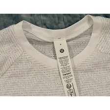 Lululemon Cropped Swiftly White Tee - Size US 4 picture