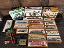 Vtg Lot of 15 Tyco Rolling HO Advertising Train Cars Track & Buildings -Untested picture