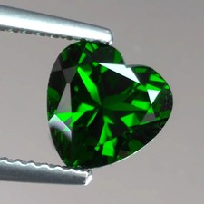 CHROME DIOPSIDE  4 MM HEART CUT OUTSTANDING GREEN COLOR ALL NATURAL  A-154 picture