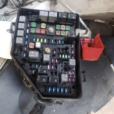 2007-2008 GMC Acadia Engine Fuse Box Assembly OEM picture