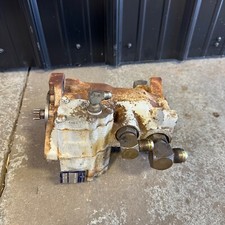 Hydraulic Drive Motor - Genie S60 - M464012 | MMV-046c Danfoss Sauer M46 picture