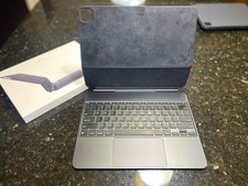 Apple Magic Keyboard Folio/Case for IPad Pro 13-inch (M4/M5) Gray/Black picture