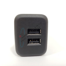 OEM GM Auxiliary Aux Jack Dual USB Port for 2015 Suburban Tahoe Yukon 13583046 picture