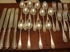Old Vintage 1847 Rogers Bros Daffodil Pattern Silver plated Set Of 35 Pcs Nice picture