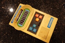Vintage MATTEL Football  Handheld Electronic Tabletop Video game D10 #1 PARTS picture