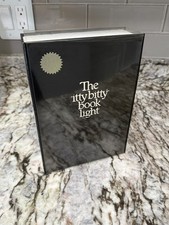 Vintage 1982 Zelco Itty Bitty Book Light Model 10013 NEW In Box Original picture