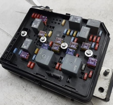 2008-2011 Chevy Impala  Engine Fuse Box Assembly OEM picture