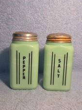 Vintage McKee Jadeite Salt & Pepper Shakers Large Box Art Deco Uranium Glows picture