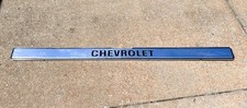 OEM 1975-80 CHEVROLET PICKUP TRUCK TAILGATE TRIM MOLDING ESCUTCHEON CHEVY picture