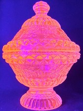 Green Vaseline Uranium glass covered candy dish coffee sugar jar butter selenium picture
