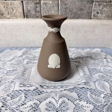 Vintage Wedgwood Brown Jasperware Seashell Bud Vase White Relief Shell Motif picture
