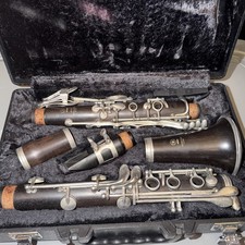 Yamaha 450N Clarinet with Nickel-Plated Keys. picture