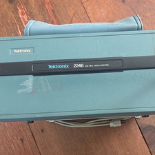 Tektronix 2246 100MHz 4-Ch Portable Analog Oscilloscope w/ Probe & Manual picture