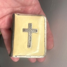 1904 Antique Book of Common Prayer Sterling Silver Cross Birmingham Celluloid picture