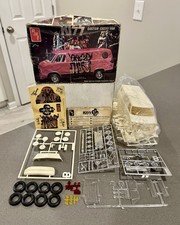 Vintage 1977 AMT KISS Custom Chevy Van #2501 1/25 COMPLETE Model Kit Decals picture
