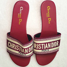 Christian Dior Burgundy/Beige Patent Leather Logo Flat Slip-On Slide Sandals 8 picture