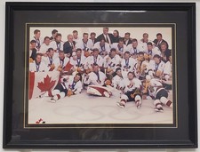 Vintage 2002 Framed Team Canada Hockey Olympic Victory Photo 18x23 picture