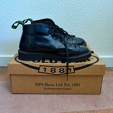 Solovair Classics 8-Eye Derby Ankle Boot Black Hi-Shine UK 7.5 picture