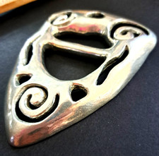 Vintage silver tone (metal) abstract buckle picture
