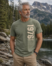 Men's 1976 Legend T-Shirt Birthday Vintage Born in 1976 picture