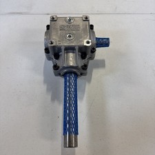 Superior Gearbox Company P0245 139927 Gear Box 90 Degree picture
