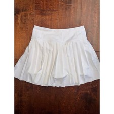 Athleta Elevate Skort White Pleated Skirt XS Pockets Zippered Back picture