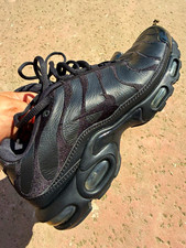 Nike Air Max Plus TN Triple Black Men's Low Top Lace Up Sneakers AJ2029-001 picture